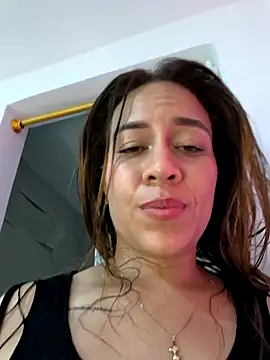Nanybaker95 live sex cam