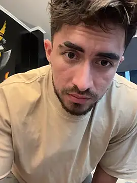 brad_summer (M young) - the best cum in this page bitch