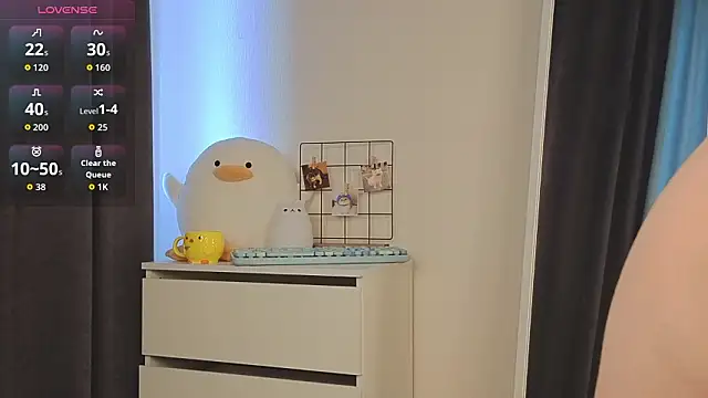 roxydolll - Roxydolll's free webcam - UK Sex Cams