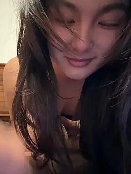 美女BeiBeiiiii在线直播