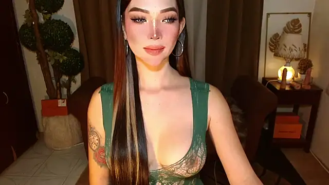 MouthWatering_Ayesha webcam