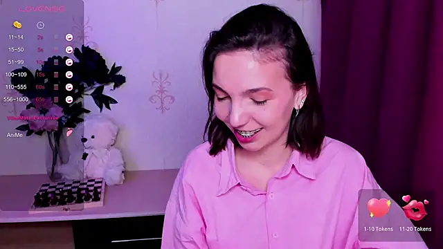 kindhazelhere_ - KindHazelHere_'s free webcam - UK Sex Cams