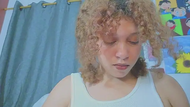 Ada_gales_ live sex cam