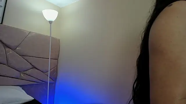 yayis_betancur (F young) - Blowjob