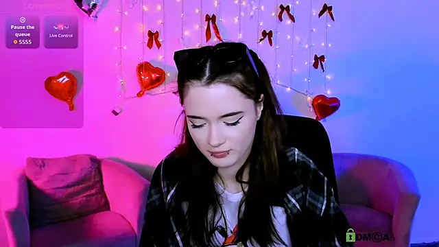 Live sex cam of liana_kisses