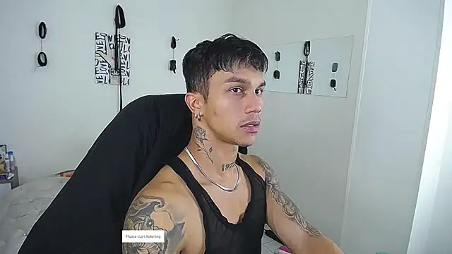 Leonard_Price live sex cam