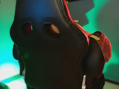 thonixxx_mr - Thonixxx_mr's free webcam - UK Sex Cams