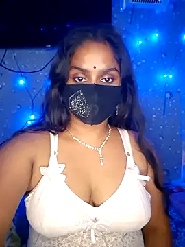 Webcam Model (Sweet-Maddlina)  is live.Free join now!