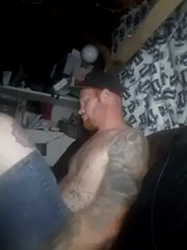 ed31devall (Ask my age) - Take off my boxers