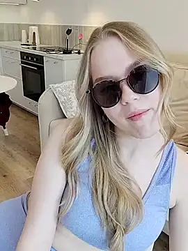 LittleForestELF2 live sex cam