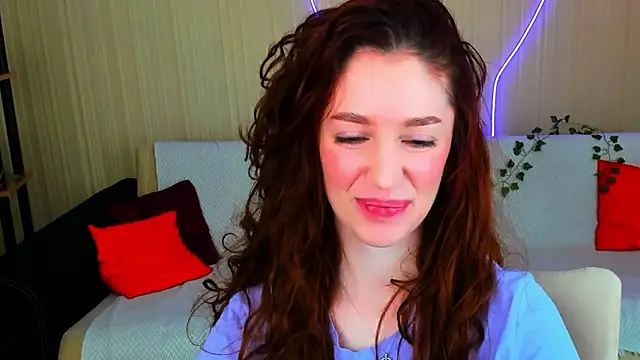 christinaconteeree - ChristinaConteeree's free webcam