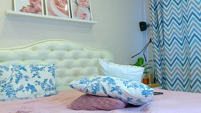 LadySweetWife live sex cam