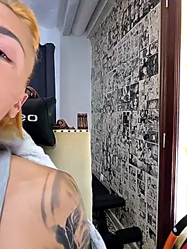 kylie_blck (F young) - Countdown+ShowTits+1SurpriseVideo