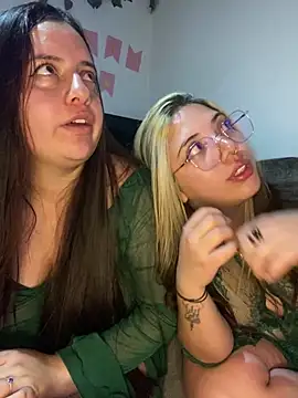 Paulette_Blanche webcam