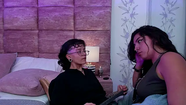 CaliferAndAurora webcam