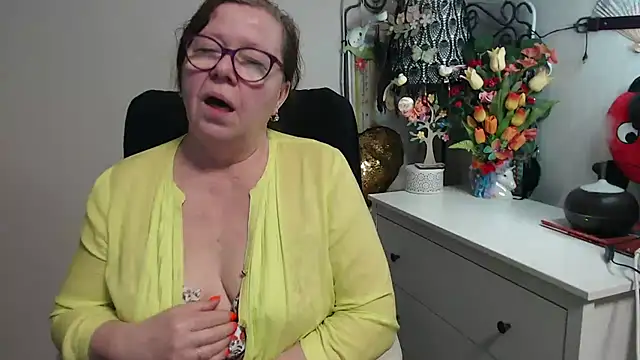 Adelewildx live sex cam