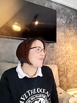 Isis Blake (IsisBlake)