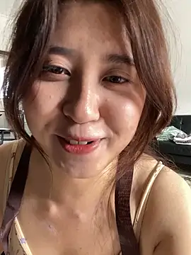 美女Liliya-77在线直播