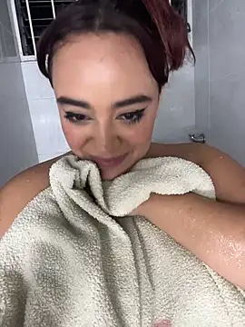 NaughtyNinnaXXX webcam