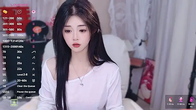 美女CeeKie在线直播