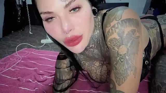 darkinkedbabe webcam