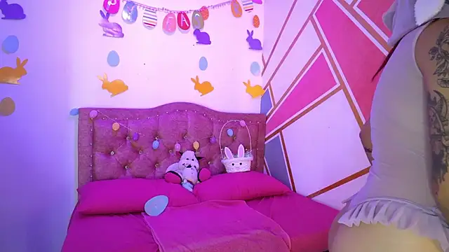 lucy_boobss - Lucy_boobss's free webcam - UK Sex Cams