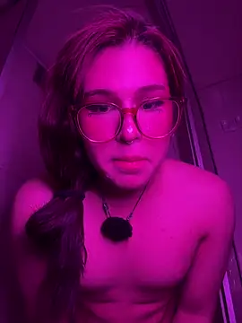 yuri_stars (T teen) - show oil bb