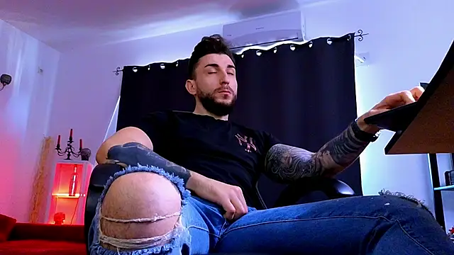 mightyaaron66 (M young) - 𖤐🔥 parTy Time ,House parTy  !  💨𖤐