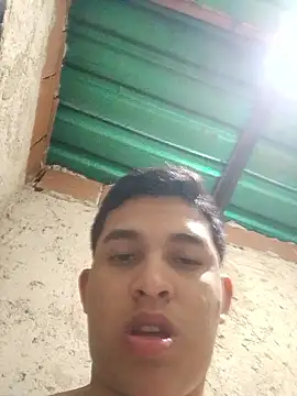 alee28728 (M twink) - Corrida