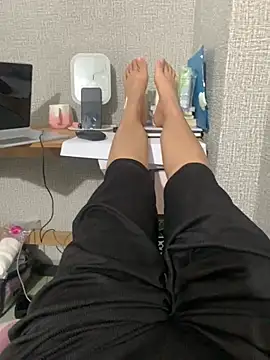 ly-ny - Ly-ny's free webcam - UK Sex Cams