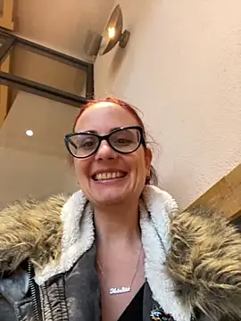 natakitten (F milf) - Show&Rub tits in public, LT🎥