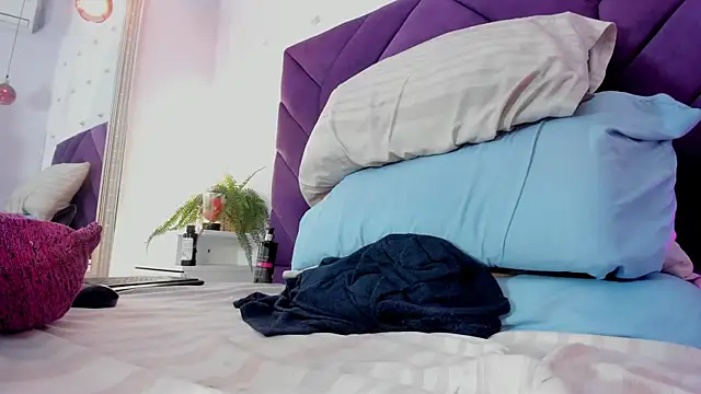 kaylachannell - Kaylachannell's free webcam - UK Sex Cams