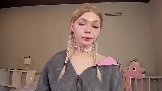 Blondy_Fina's live cam