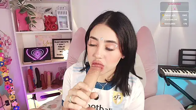 justonecute (F teen) - Spank ass