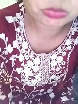 Webcam Model (Jaan-Heart) is live