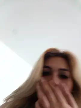 celyTSversa Live Webcam on Stripchat