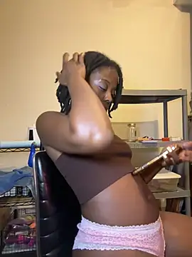 choclatepeaach webcam