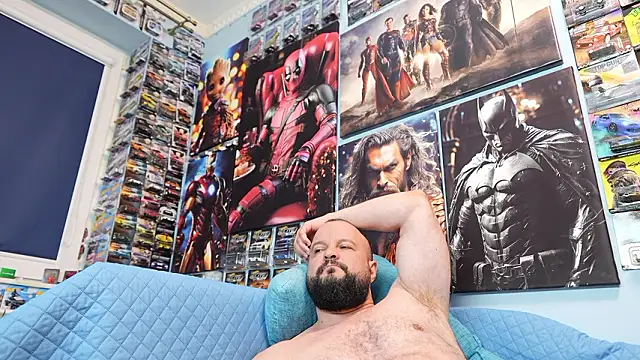 muscle_bear (Ask my age) - I would like to buy a new phone