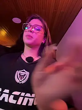 Yuri_Stars live sex cam