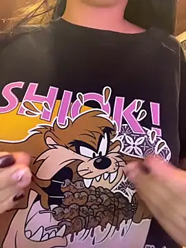 Webcam Model (Eve_Ritz)  is live.Free join now!