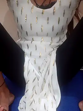 Webcam Model (Khushi_rani) is live