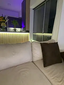 Webcam Model (Karyrios)  is live.Free join now!