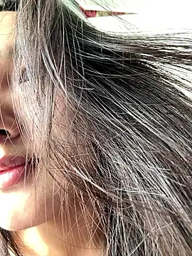 美女BeiBeiiiii在线直播