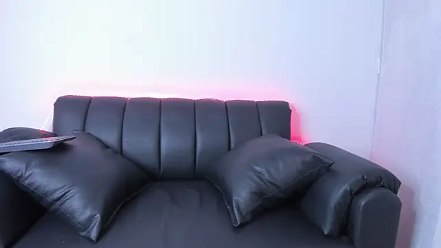 Dark_Valentino_ live sex cam