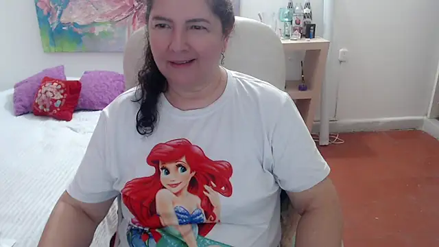 leonela_69 webcam stripchat model stream image