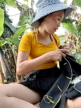 ruby_lucy - Ruby_Lucy's free webcam - UK Sex Cams