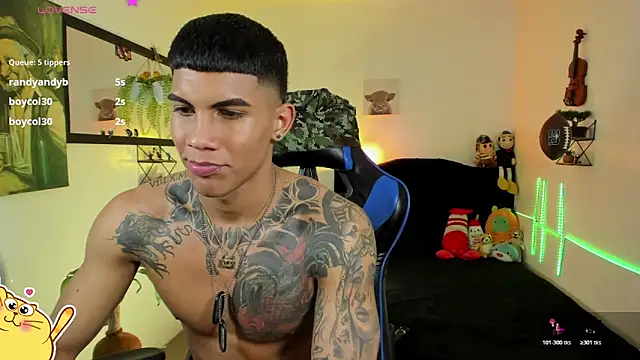 damian_latinxxx - Damian_latinxxx's free webcam - UK Sex Cams