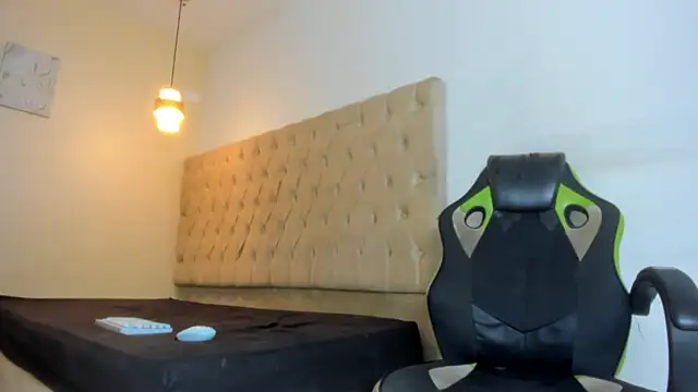 darkknightx01 - Darkknightx01's free webcam - UK Sex Cams