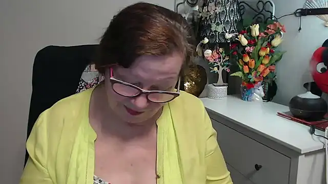 Adelewildx live sex cam