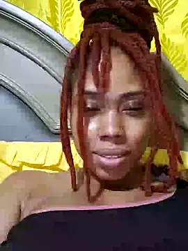 Webcam Model (HONEYSWEETS_LIVE) is live